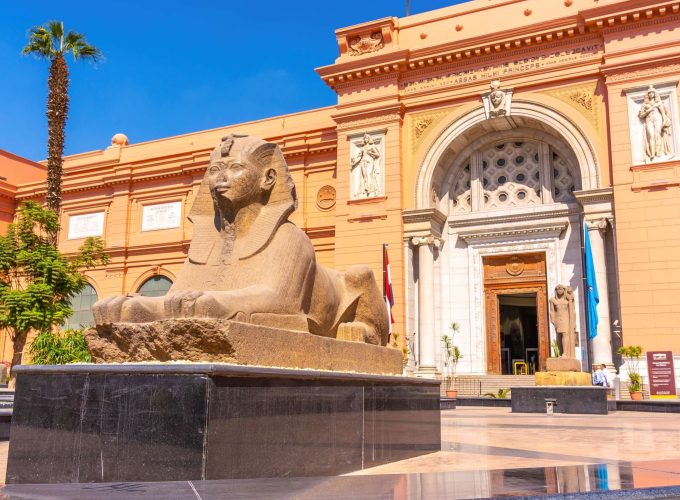 8 HOURS PYRAMIDS AND THE EGYPTIAN MUSUEM